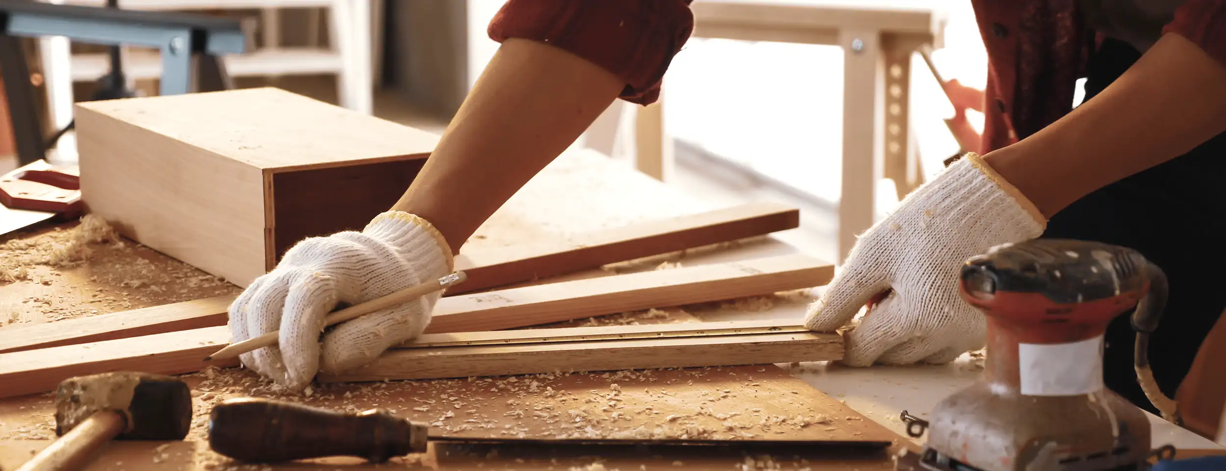 carpenter-using-tape-measure-scale-size-board copy